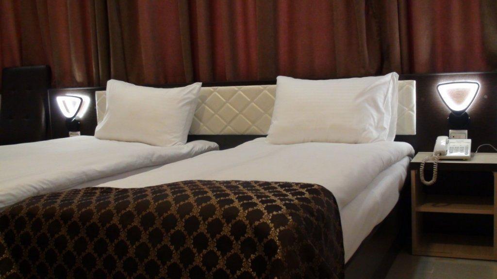 Comfort Hotel Erévan Extérieur photo