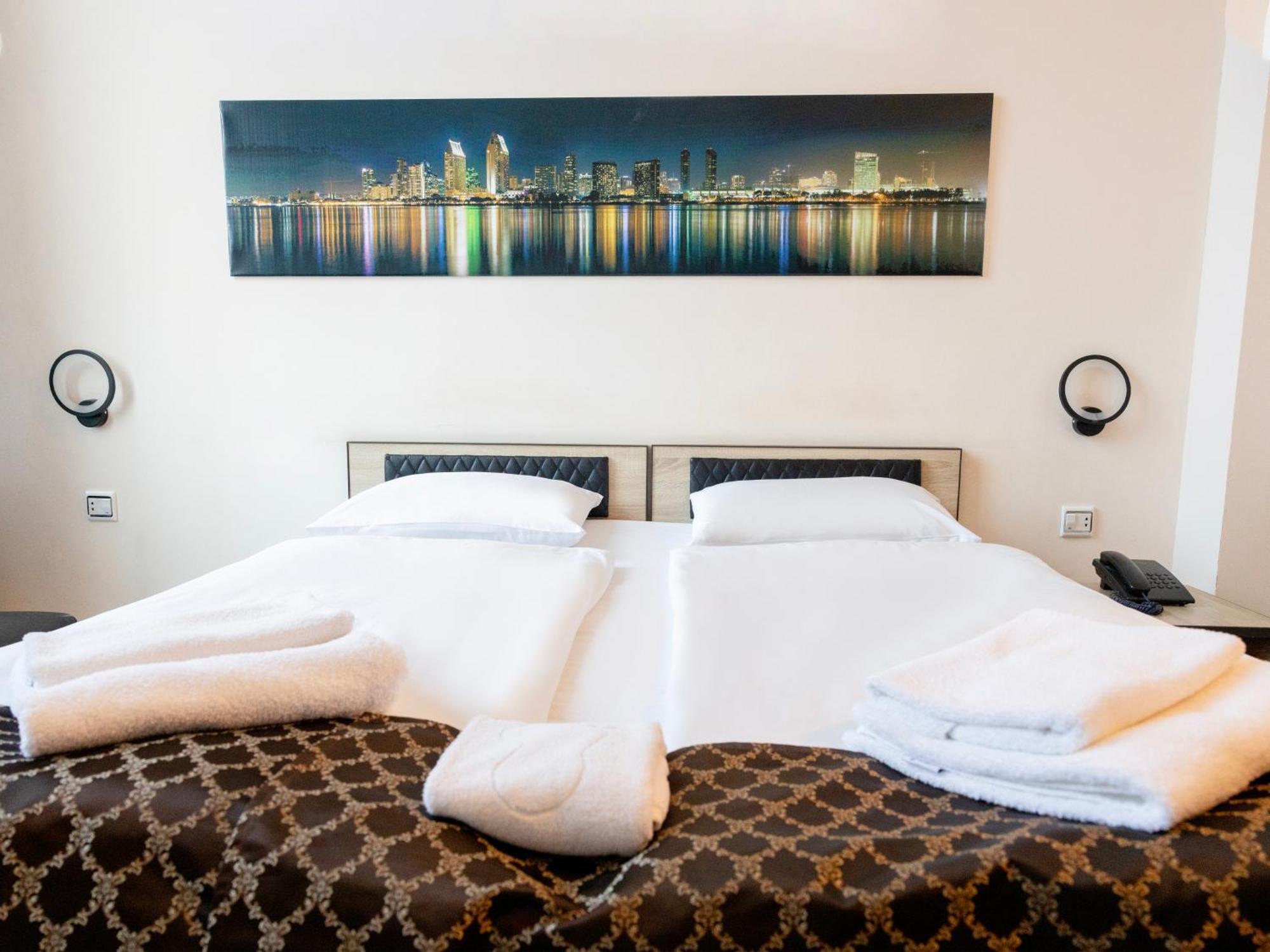 Comfort Hotel Erévan Extérieur photo