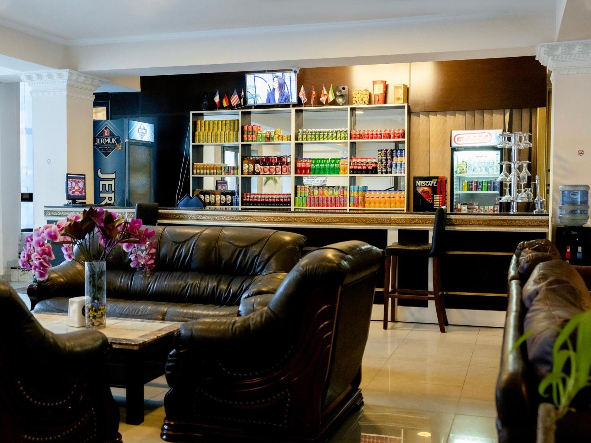 Comfort Hotel Erévan Extérieur photo