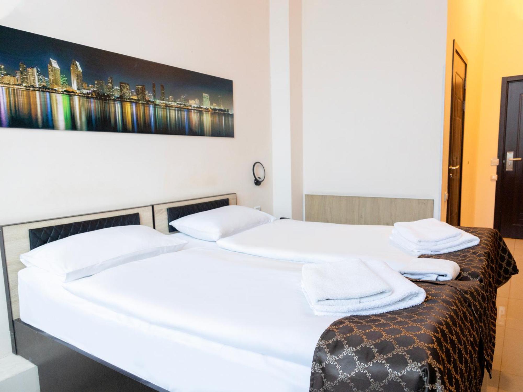 Comfort Hotel Erévan Extérieur photo