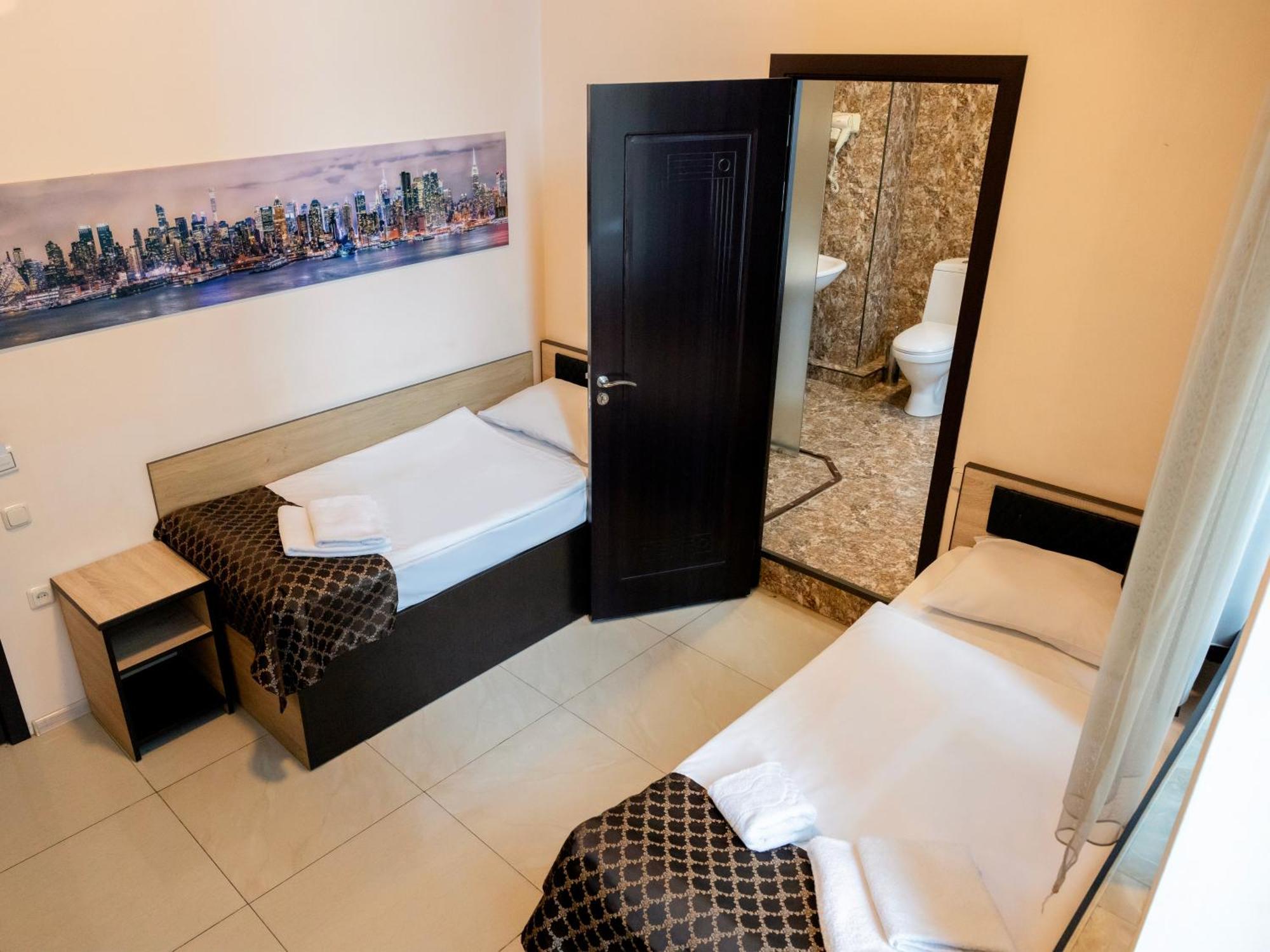 Comfort Hotel Erévan Extérieur photo