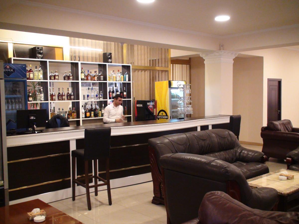 Comfort Hotel Erévan Extérieur photo